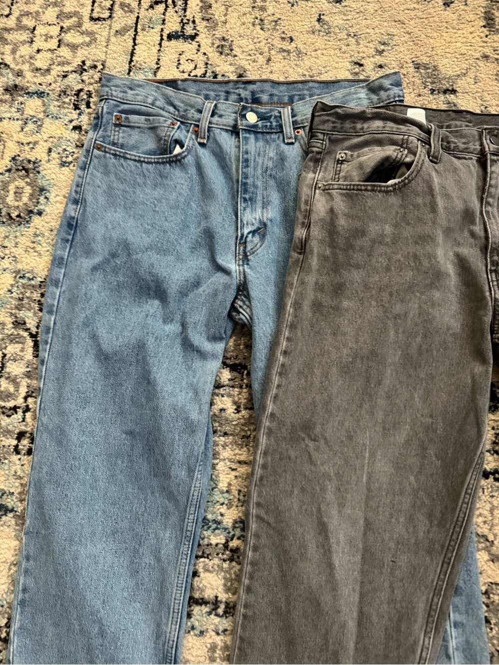 2 Pairs! Levi’s 550 Relaxed Jeans - Faded Blue and Charcoal Black 1994 - Picture 3 of 9